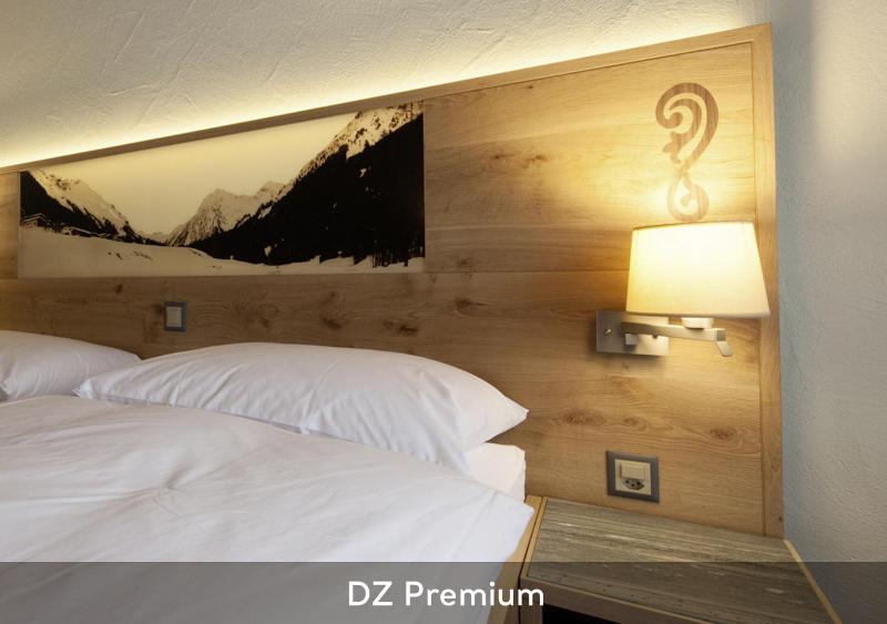 Superior Double Room image 4