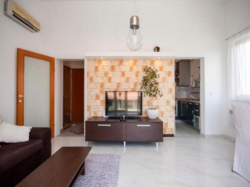 Deluxe Apartment Toni - image 11