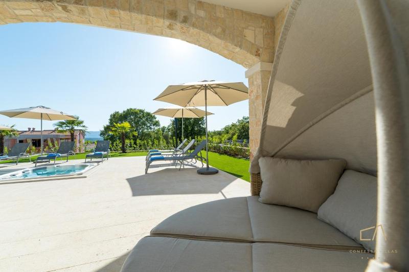 Luxury Apartments Loma - image 12