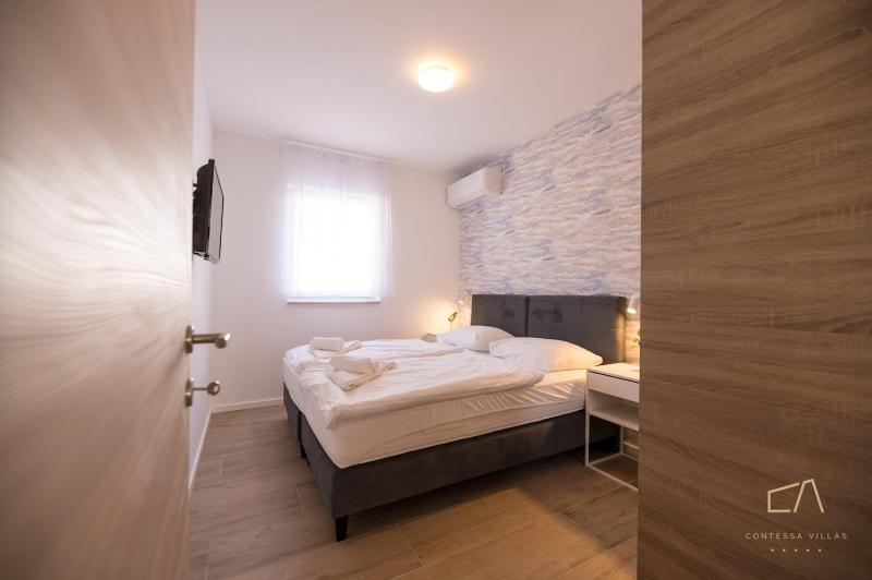 Luxury Apartments Loma - image 32