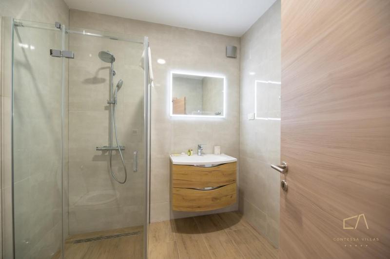Luxury Apartments Loma - image 44