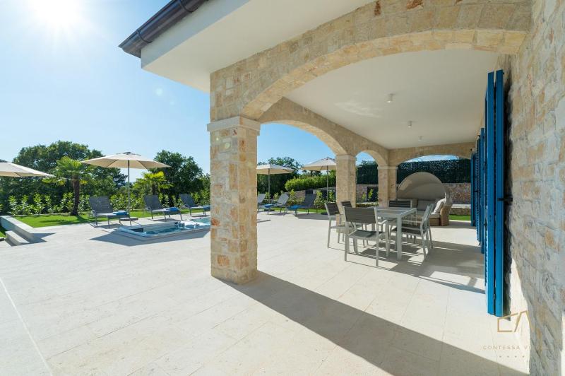 Luxury Apartments Loma - image 6