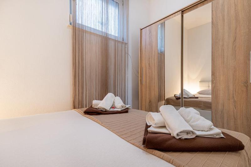 Apartment image 3