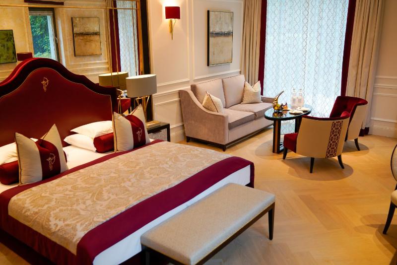 Executive Double Room image 4