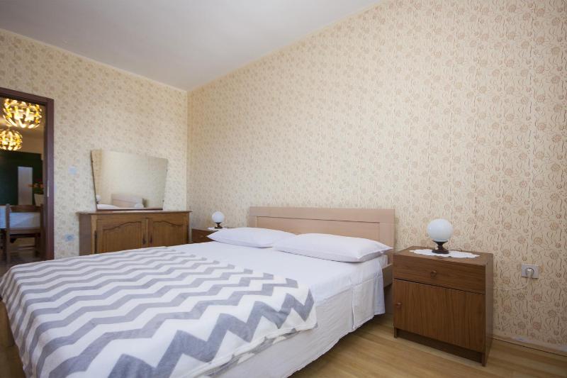 Apartment image 3