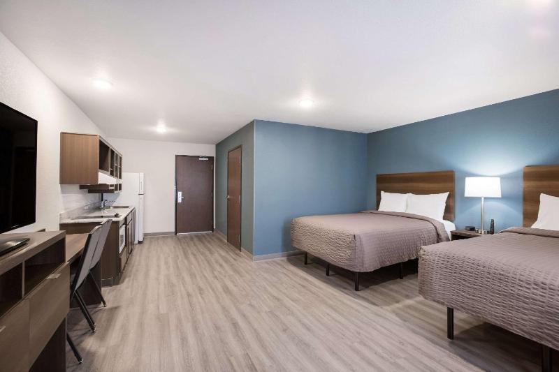 QUEEN SUITE TWO QUEEN BEDS ACCESSIBLE image 4