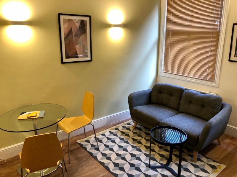 One-Bedroom Apartment image 2