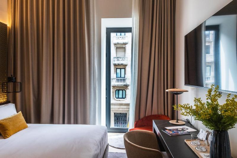 Double or Twin Room image 2