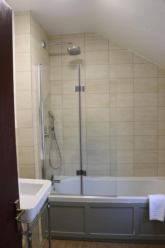 Double Room image 4