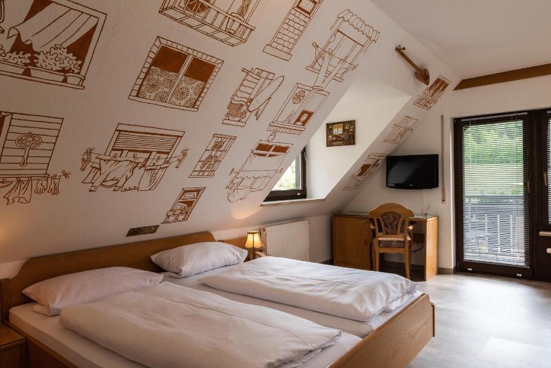 Large Double Room - Albanien image 2