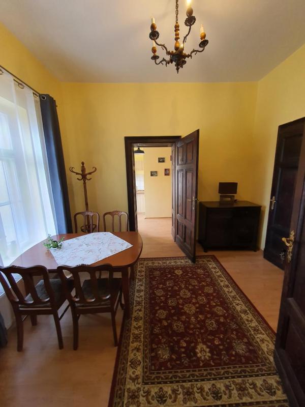 Studio Apartment image 2