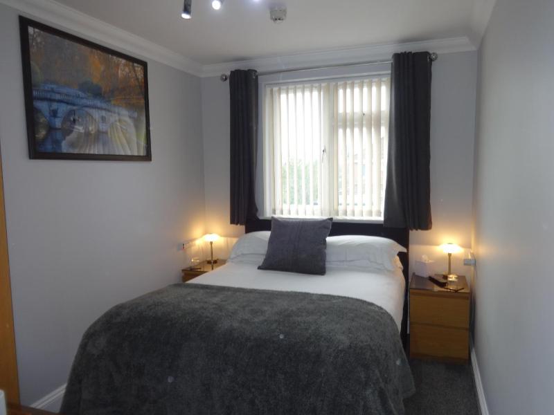 Double Room with Garden View image 1