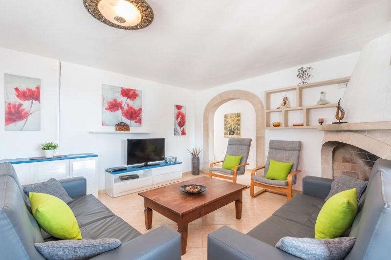 Nuriana 4 bedroom villa Calan Blanes - image 40