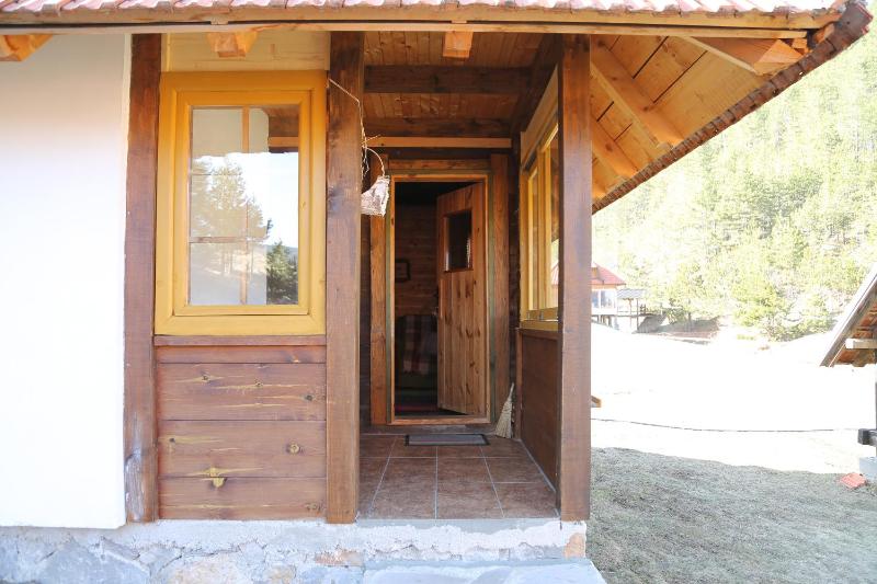 Bungalow image 4