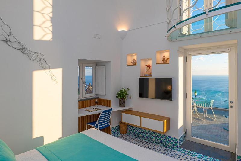 Petrea Lifestyle Suites - image 25