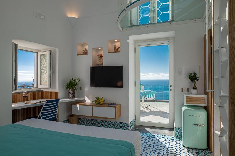 Petrea Lifestyle Suites - image 36