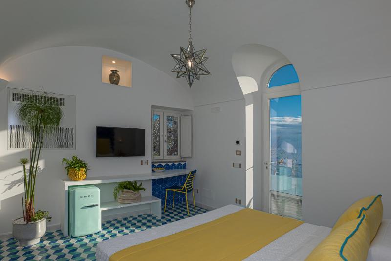 Petrea Lifestyle Suites - image 20