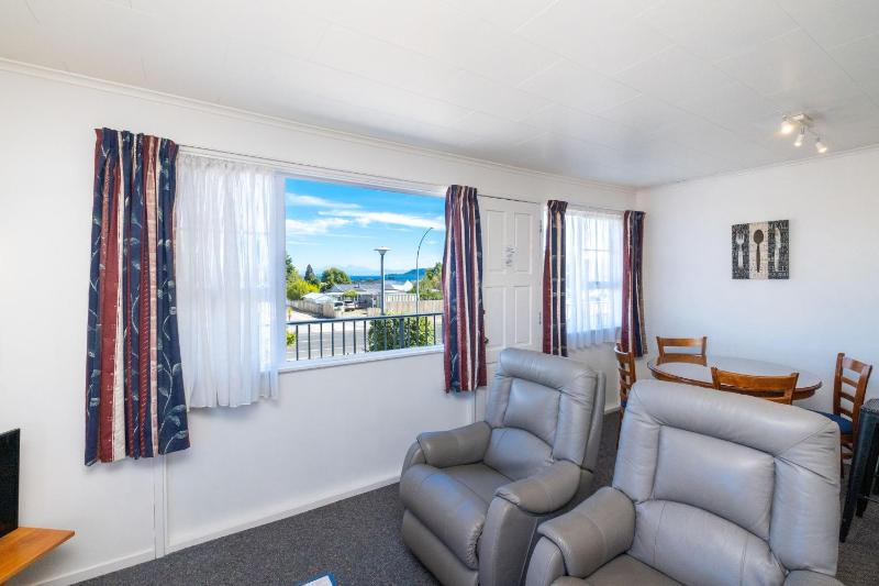 Chevron Motel - image 16