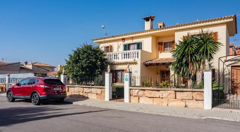 Five-Bedroom House image 3