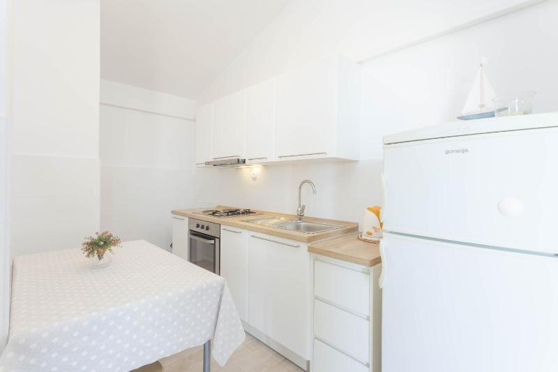 Apartments Maras - image 5