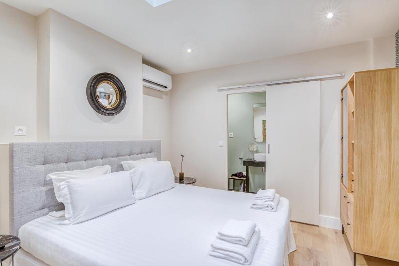 Appartements Emile Fourcand -Your Bordeaux Home - image 10
