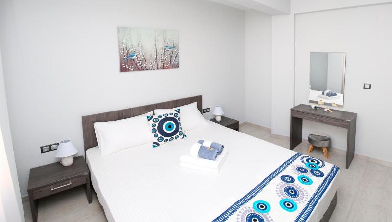 Studio Apartment image 1