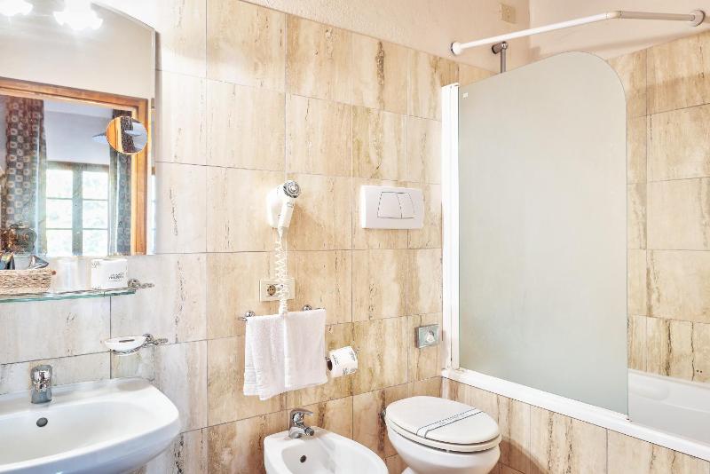 Deluxe Apartment image 2