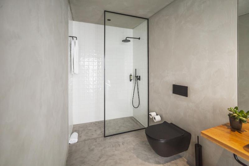 Double Room with Sea View image 2