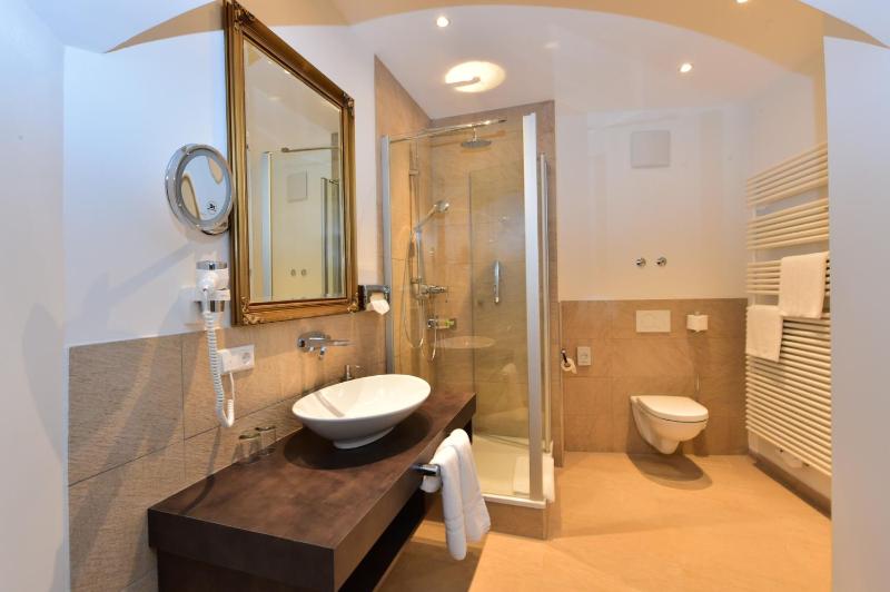 Double Room Modern image 4