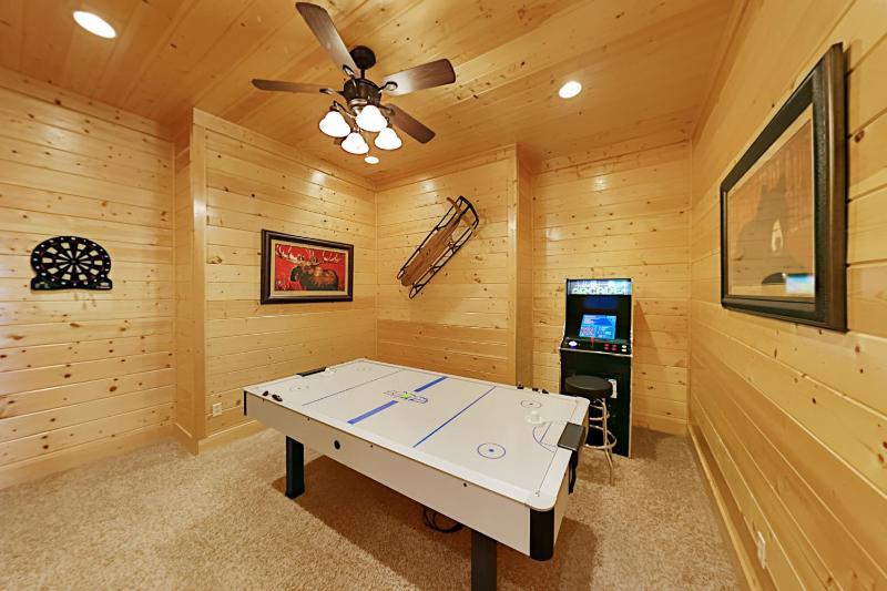 Three-Bedroom House image 2