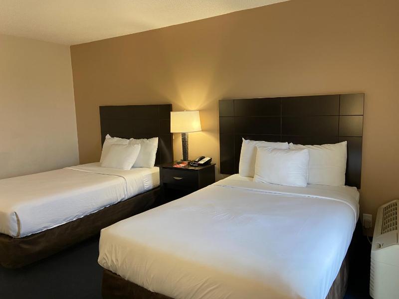 Standard Room with Two Double Beds Interior - Non-Smoking image 3