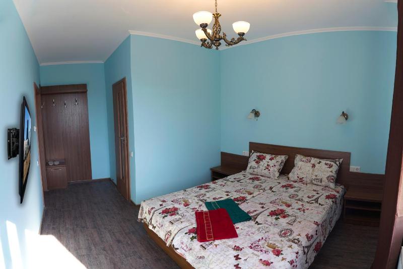 Standard Double Room image 4