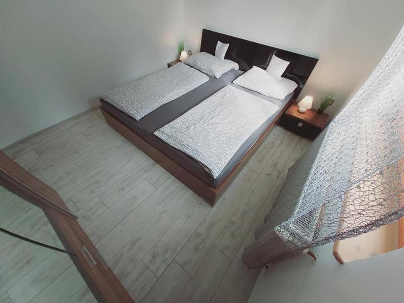 Apartment with Terrace image 3