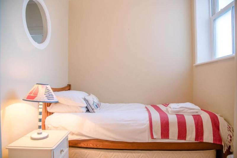 Apartment image 3