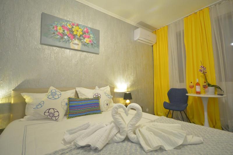 King Room with Balcony image 4