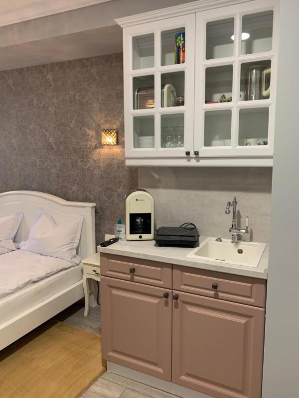 Double Room image 2