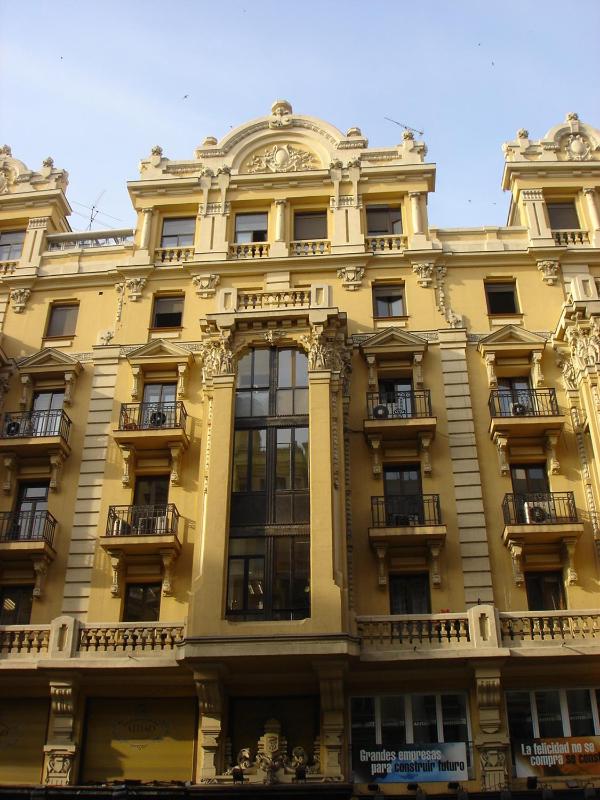 Hostal Avenida - image 1