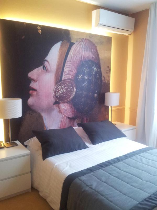 Standard Double Room image 4