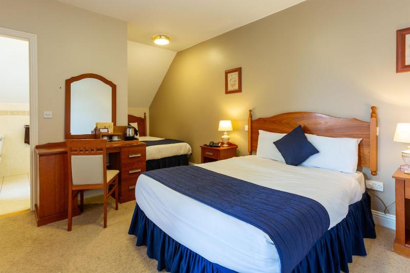 Double Room image 1