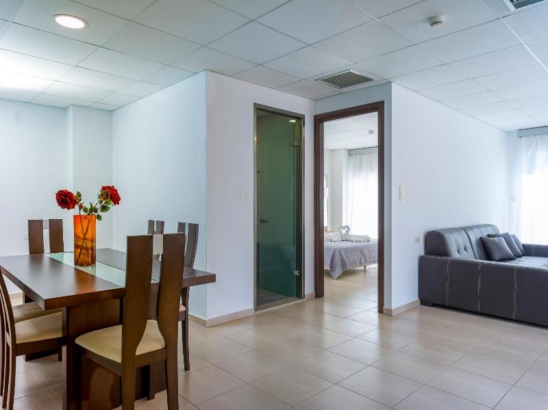 Suite with Sea View image 3