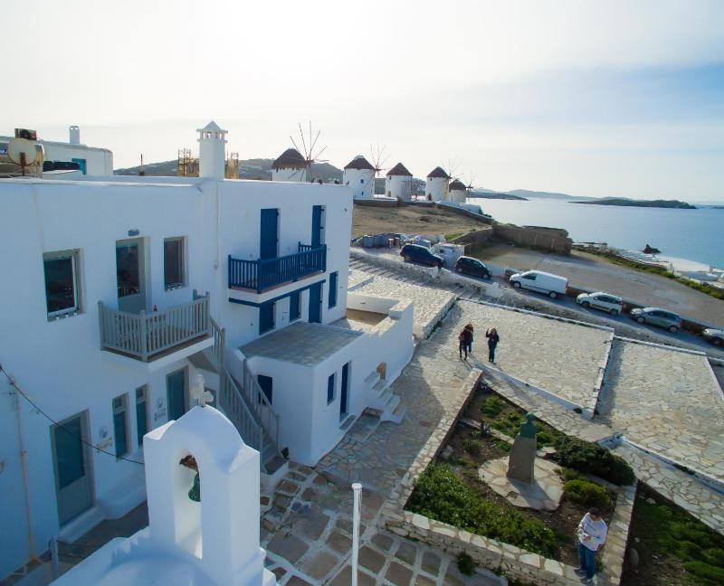 Two-Bedroom Apartment with Sea View - Windmills image 3
