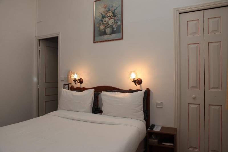Double Room image 2