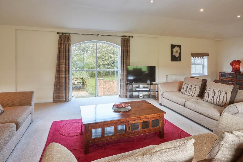 Host & Stay - Folkton Cottages - image 15