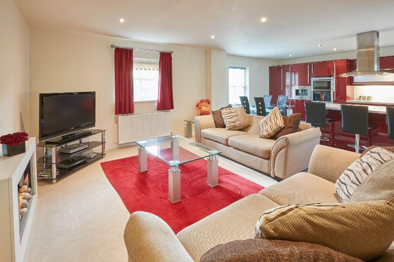 Host & Stay - Folkton Cottages - image 1