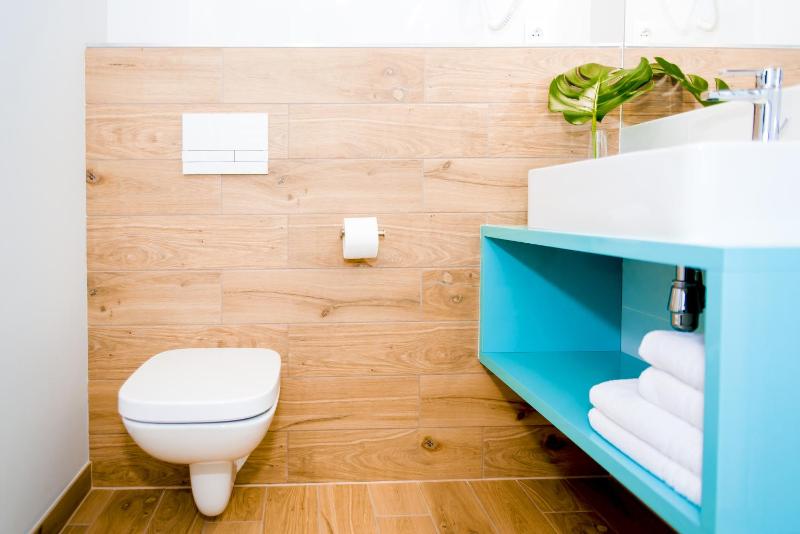 Standard Triple Room image 2