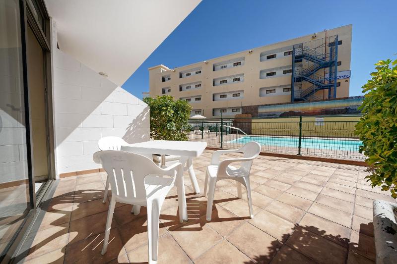 Apartamentos Strelitzias - image 42