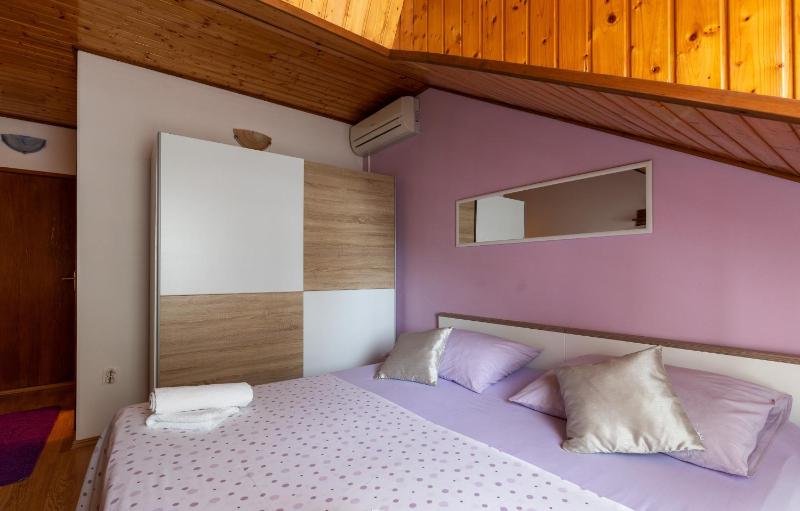 Superior Double or Twin Room with Balcony and Partial Sea View image 1
