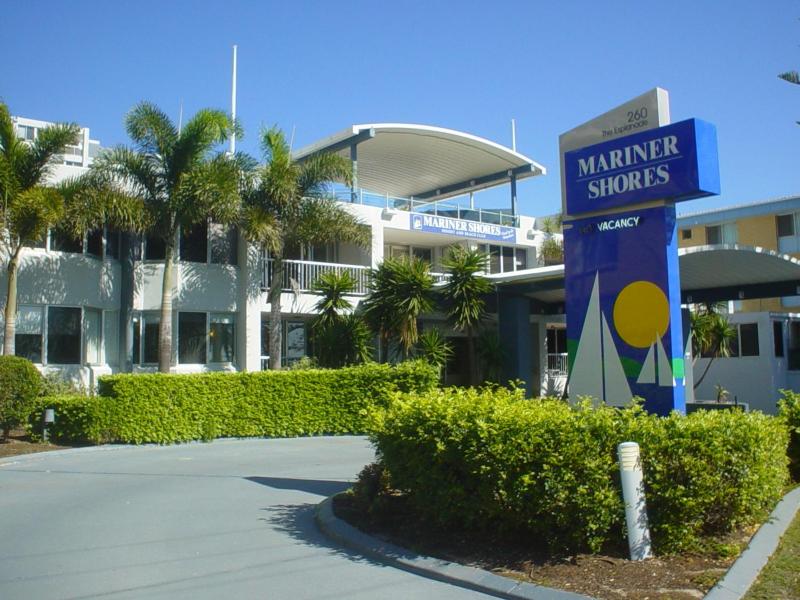 Mariner Shores Club - image 1