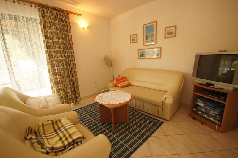 Guesthouse Murter 125 - image 21