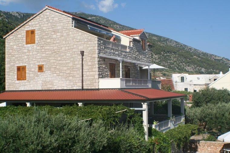 Studio apartment in Bol with sea view balcony air conditioning Wi-Fi (3417-3) - image 6
